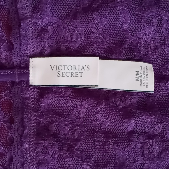 Victoria's Secret Lace Night Gown - Picture 3 of 7